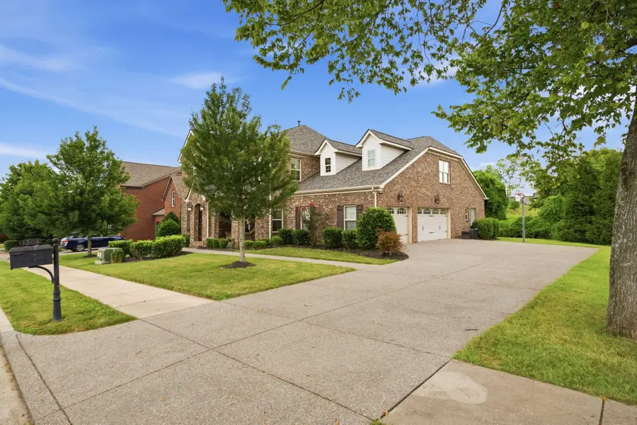 1308 Reynard Dr, Gallatin, TN 37066 - #2