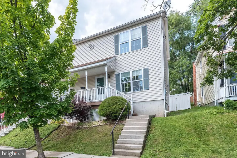 667 Walnut St, Pottstown, PA 19464 - #2