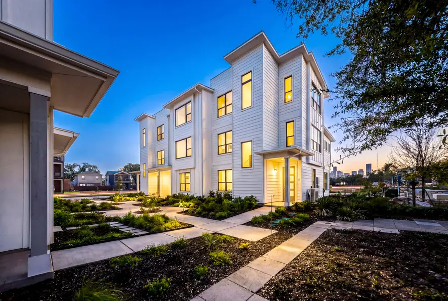 543 Mcmonigal Place #BLDG. 2, San Antonio, TX 78210 - #2