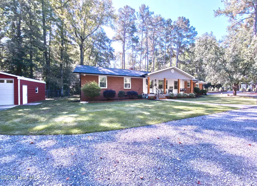 508 S Glenwood Trail S, Southern Pines, NC 28387 - Image #2