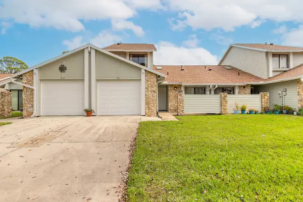 221 Surf Scooter Drive, Daytona Beach, FL 32119