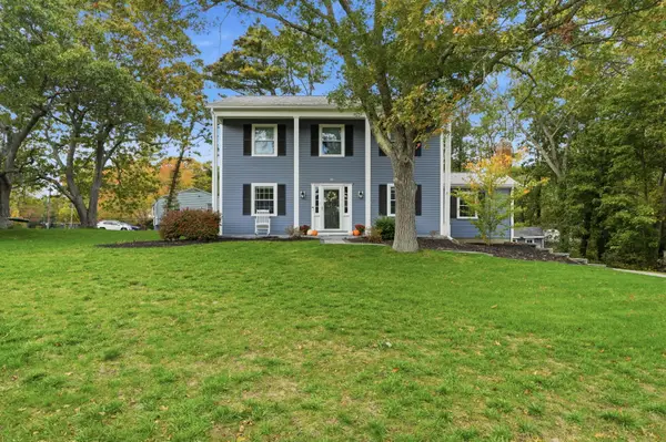 50 Blackmount Dr, Marshfield, MA 02050
