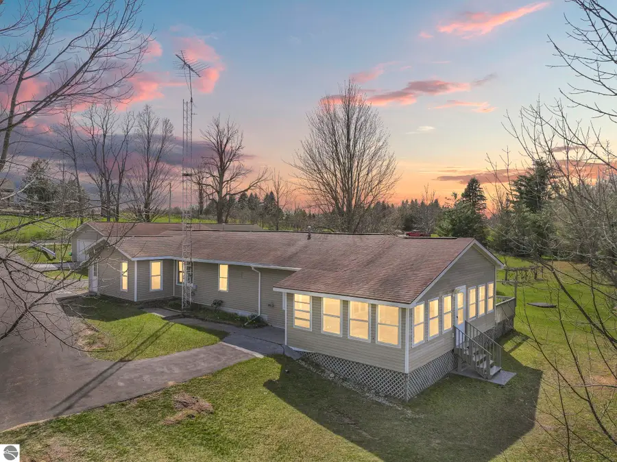 10976 E 3 Mile Road, Luther, MI 49656 - #2
