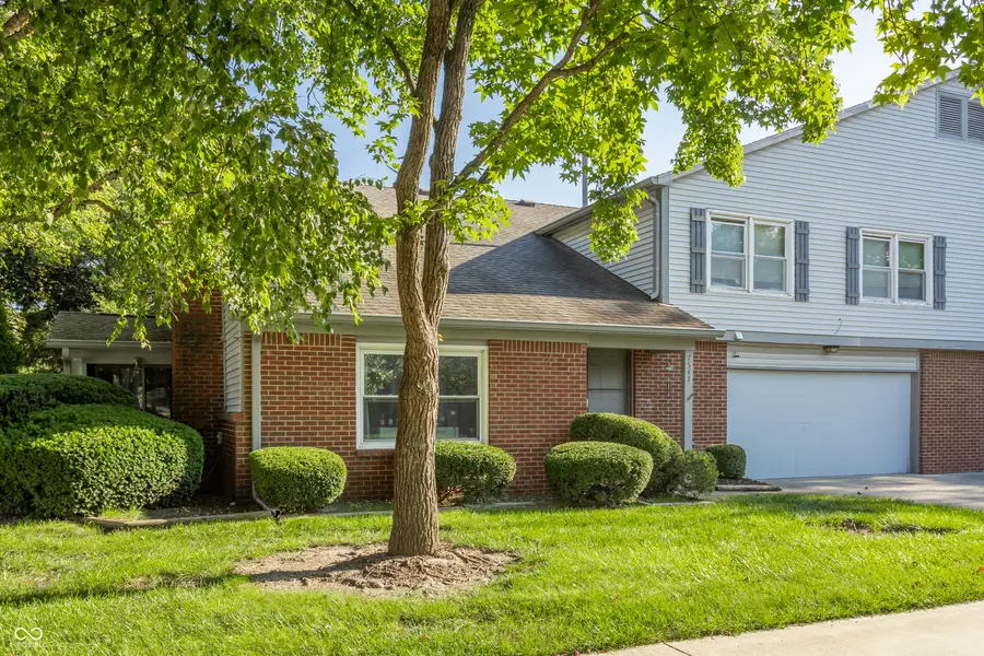 7547 Farm View Circle E, Indianapolis, IN 46256 - #3