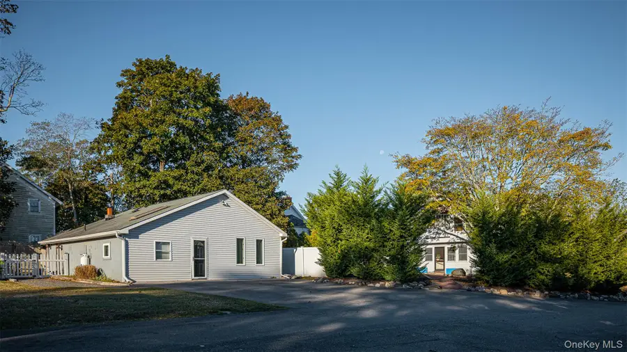 428 Montauk Highway, East Moriches, NY 11940 - #2