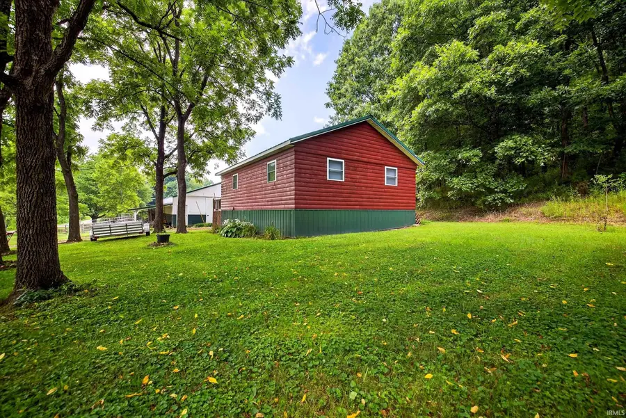 6257 E Calvertville Road, Bloomfield, IN 47424 - Image #2