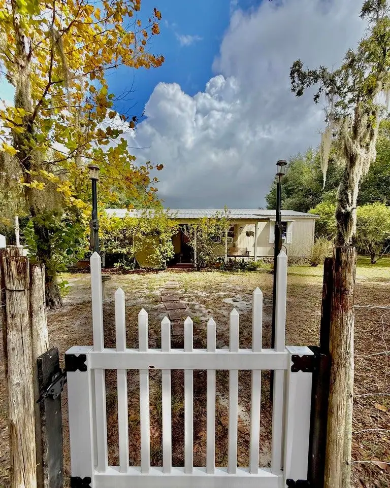 210 Lenore Avenue, Interlachen, FL 32148 - Image #1