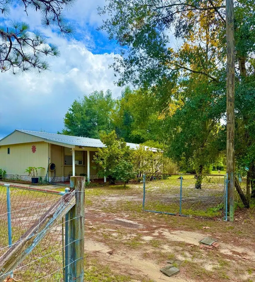 210 Lenore Avenue, Interlachen, FL 32148 - Image #2