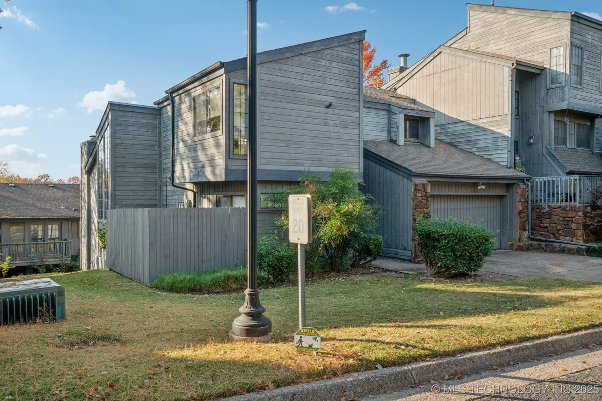 7432 S Winston Place #701, Tulsa, OK 74136 - Image #1