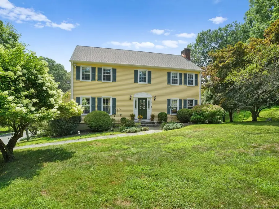 239 E Hunting Ridge Road, Stamford, CT 06903 - Image #2