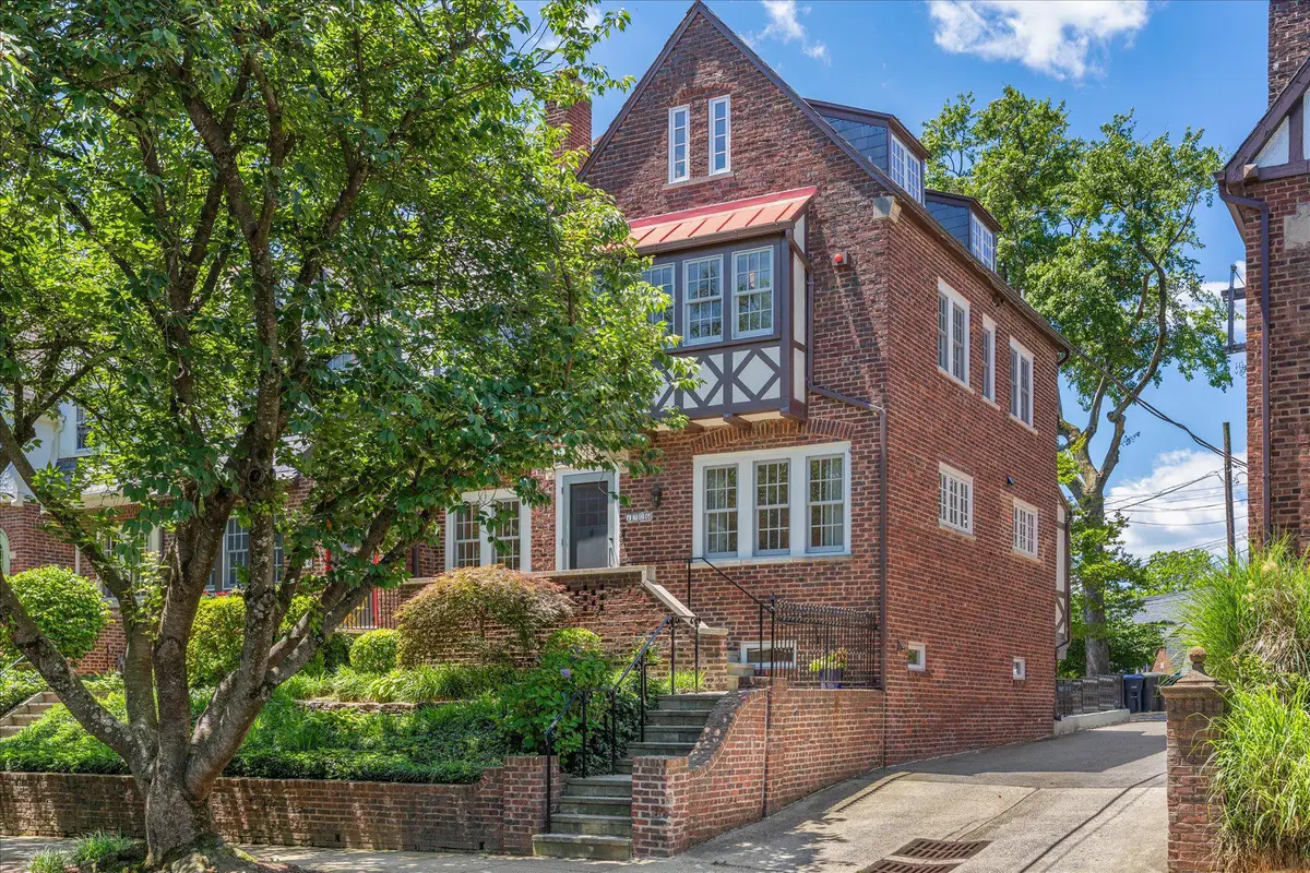 1706 Surrey Ln Nw, Washington, DC 20007 - #1