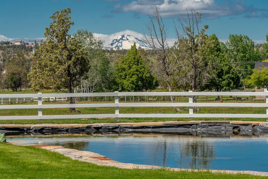 6419 NE Juniper Ridge Road, Redmond, OR 97756 - #2