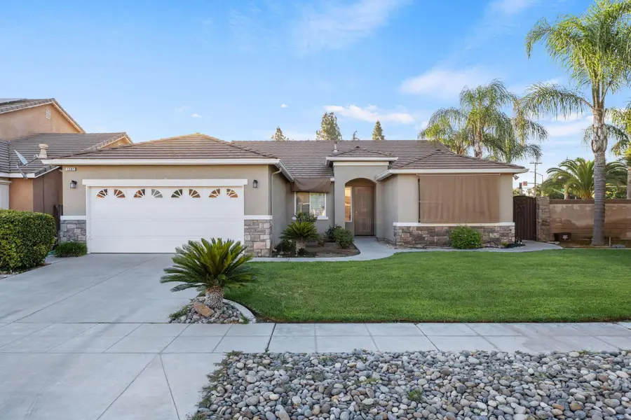 1387 S Karen Avenue, Fresno, CA 93727 - #2