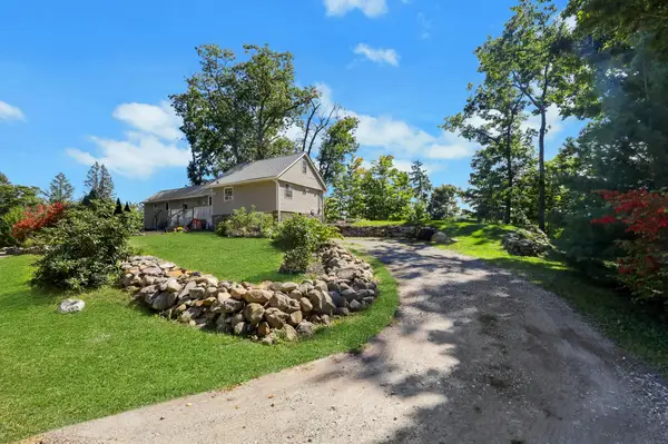 2 Kushaqua Trail, West Milford, NJ 07421