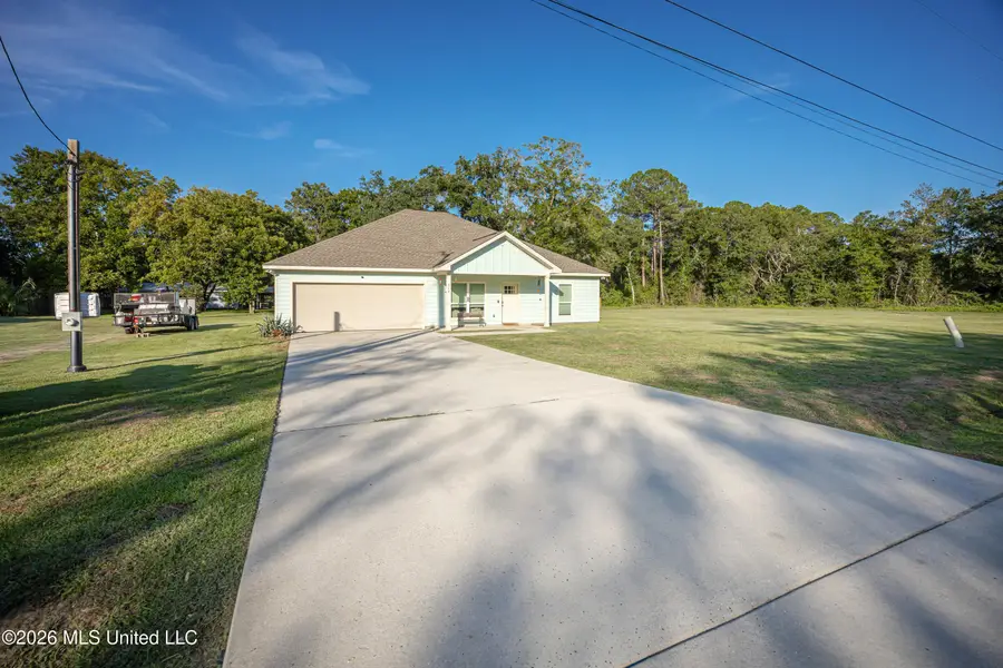 516 Maple Street, Ocean Springs, MS 39564 - #3