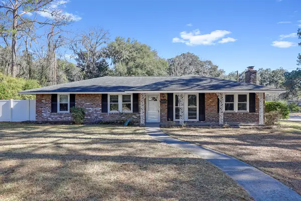 807 Dyches Drive, Savannah, GA 31406