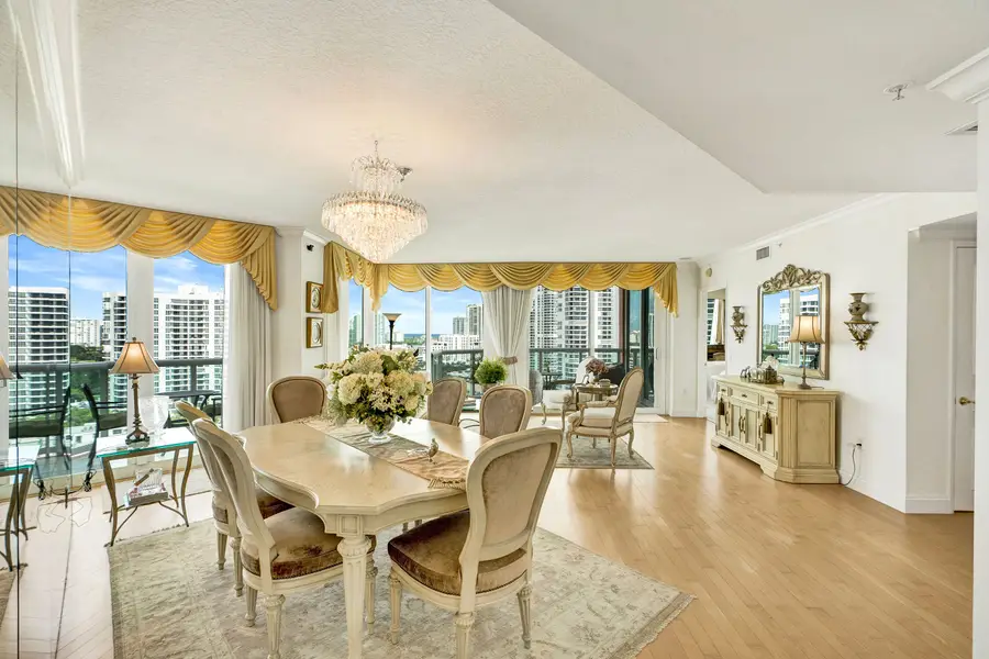 3370 Hidden Bay Dr #1702, Aventura, FL 33180 - Image #2