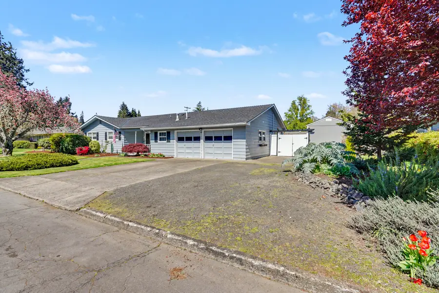 131  Cherry Ln NE, Albany, OR 97321 - #3