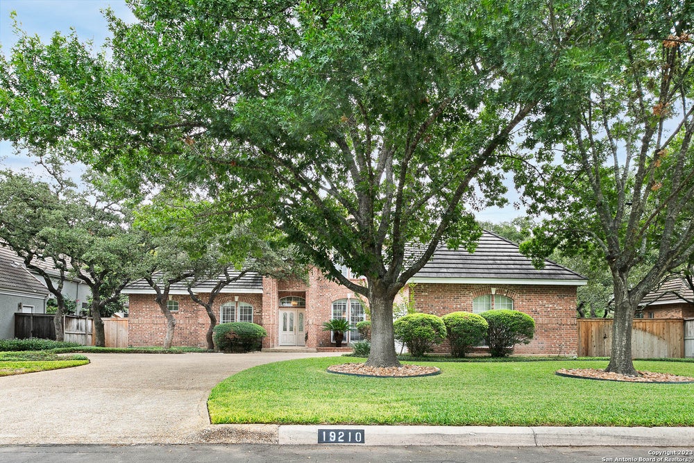 19210 Heather Forest, San Antonio, TX 78258 BHGRE
