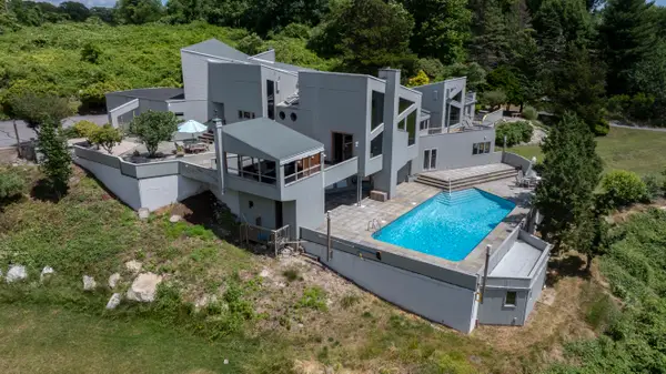 30 Wilbur Hill Lane, Stonington, CT 06378