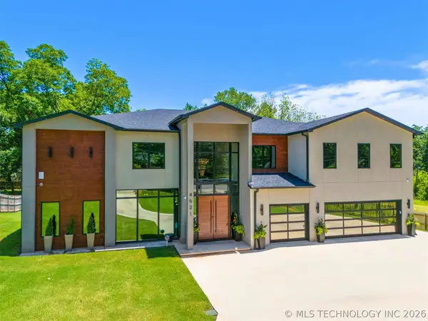 4621 S Columbia Place, Tulsa, OK 74105