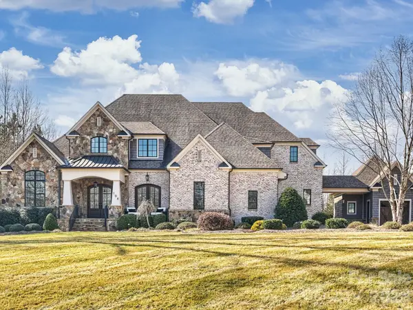 104 Crest Court, Matthews, NC 28104