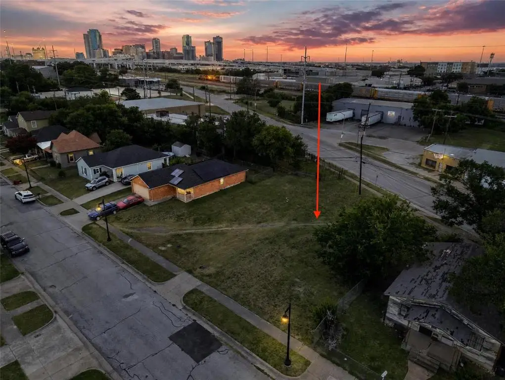1125 E Broadway Avenue, Fort Worth, TX 76104 - #1