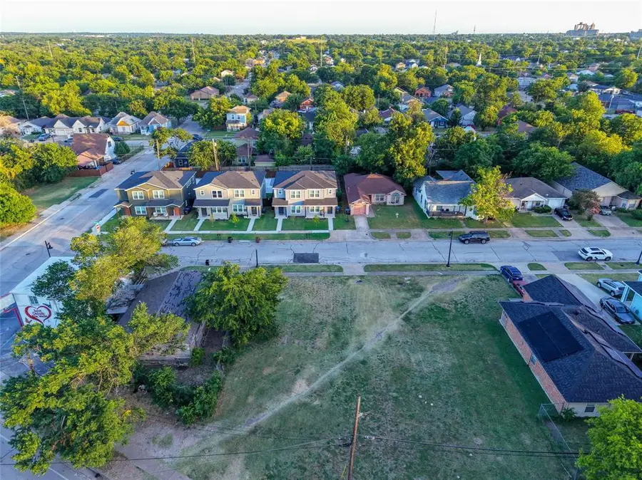 1125 E Broadway Avenue, Fort Worth, TX 76104 - #3