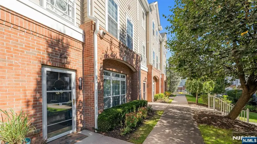 1105 Hamilton St #1105, Belleville, NJ 07109 - #3