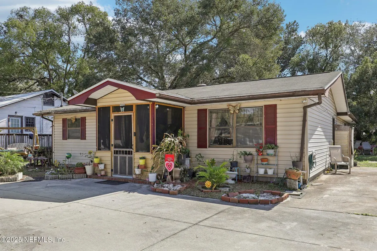 2127 Diana Drive, Palatka, FL 32177 - Image #1