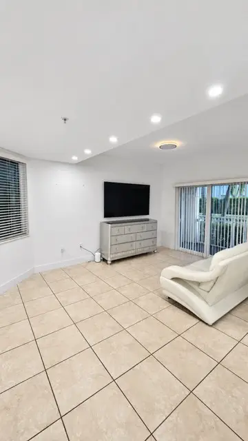 11401 NW 89th St #111, Doral, FL 33178 - #3