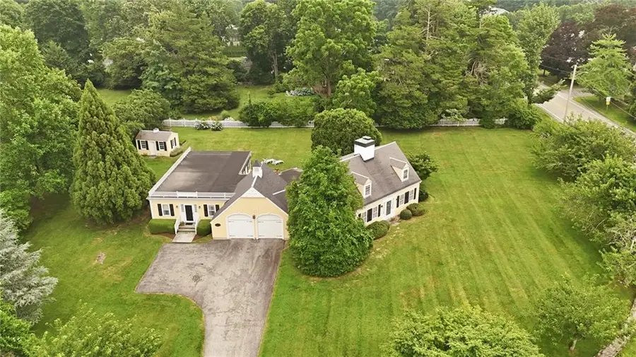 142 Ferry Rd, Bristol, RI 02809 - #2