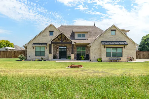 1417 Fairway Drive, Perry, OK 73077