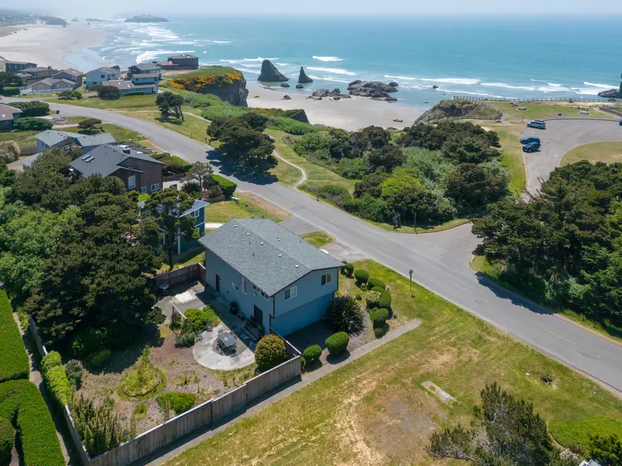 2131 Beach Loop Drive, Bandon, OR 97411 - #2