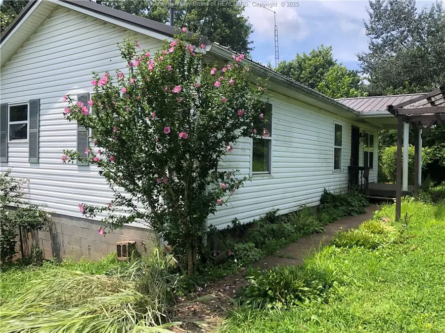 180 Oak Addition Drive, Spencer, WV 25276 - Image #3