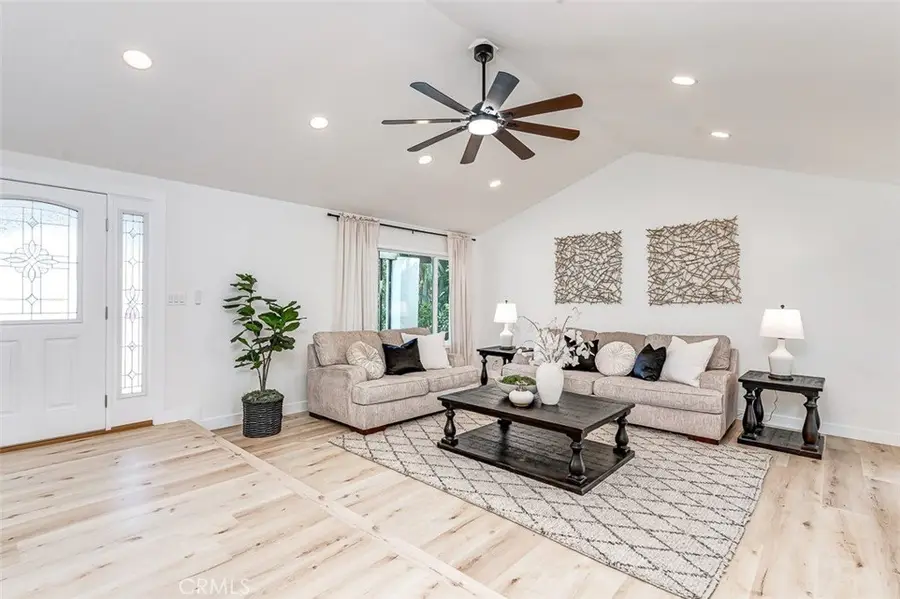 1350 S Ashington, Anaheim, CA 92804 - Image #2