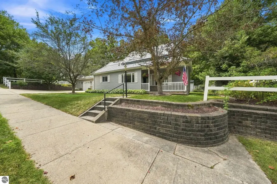 1126 Laurel Street, Cadillac, MI 49601 - #3