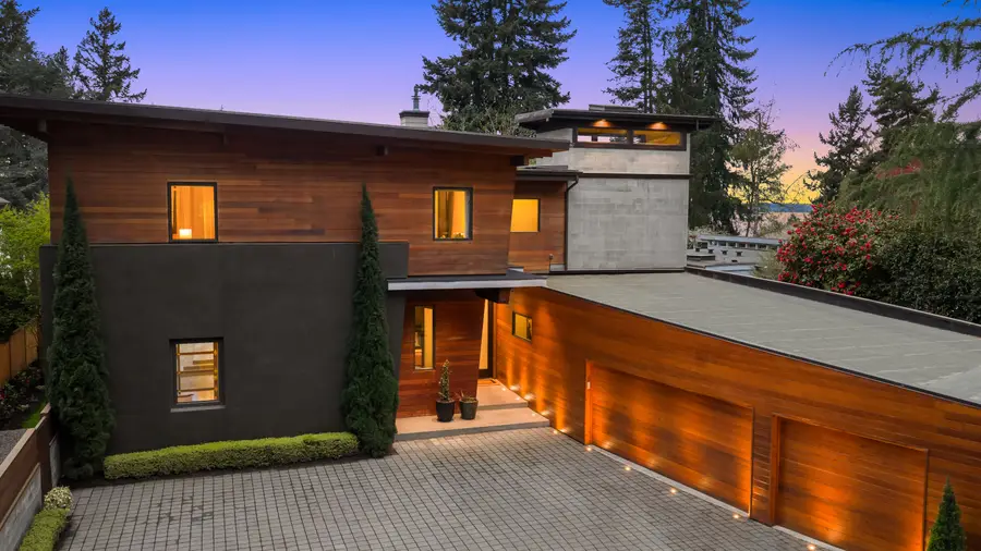 10314 SE 25th Street, Bellevue, WA 98004 - #2