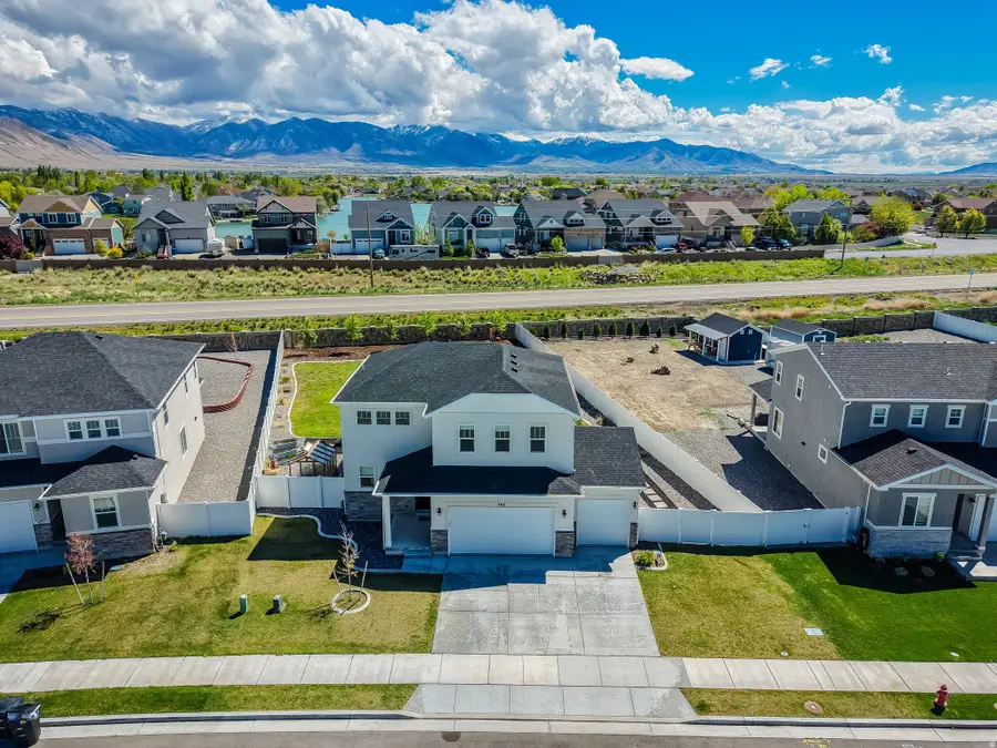 443 W Box Creek Dr, Stansbury Park, UT 84074 - #2