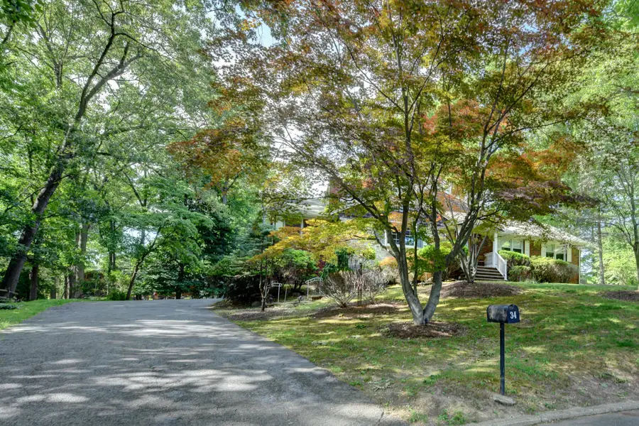 34 Knoll Rd, Pines Lake, NJ 07470 - #3