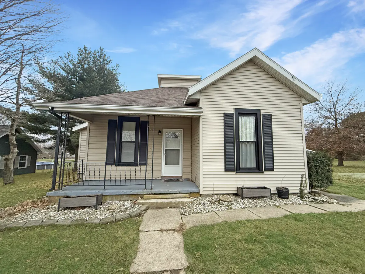 520 W Lincoln Street, Westfield, IL 62474 - Image #1