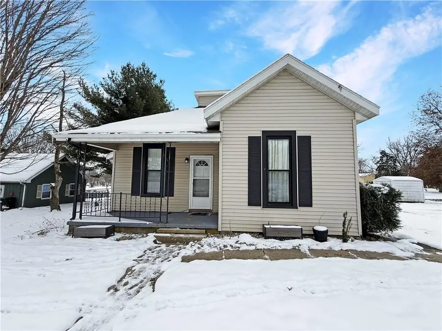 520 W Lincoln Street, Westfield, IL 62474 - Image #2