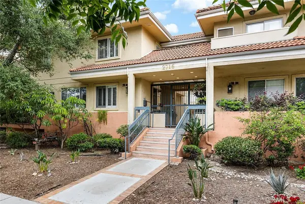 2716 Honolulu #110, Montrose, CA 91020