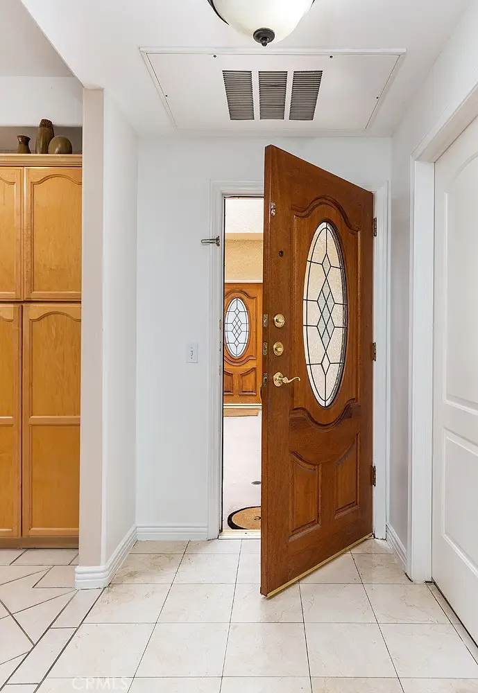 2716 Honolulu #110, Montrose, CA 91020 - #3