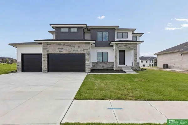 5401 N 196th Avenue, Elkhorn, NE 68022