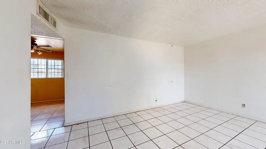 135 Baywood Road, El Paso, TX 79915 - #2
