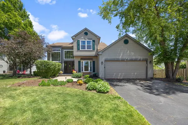 8 Elizabeth Court, Lake In The Hills, IL 60156