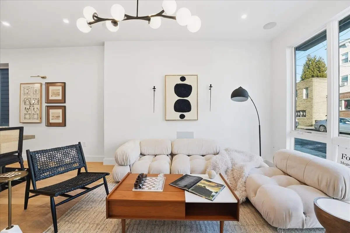 105 LAIDLAW AVE #1, Jersey City, NJ 07306 - #1