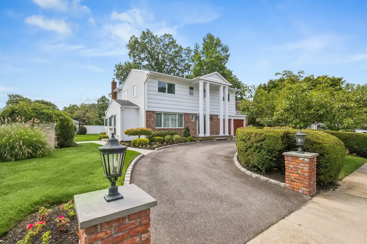 Address Withheld By Seller, Old Bethpage, NY 11804 - #1
