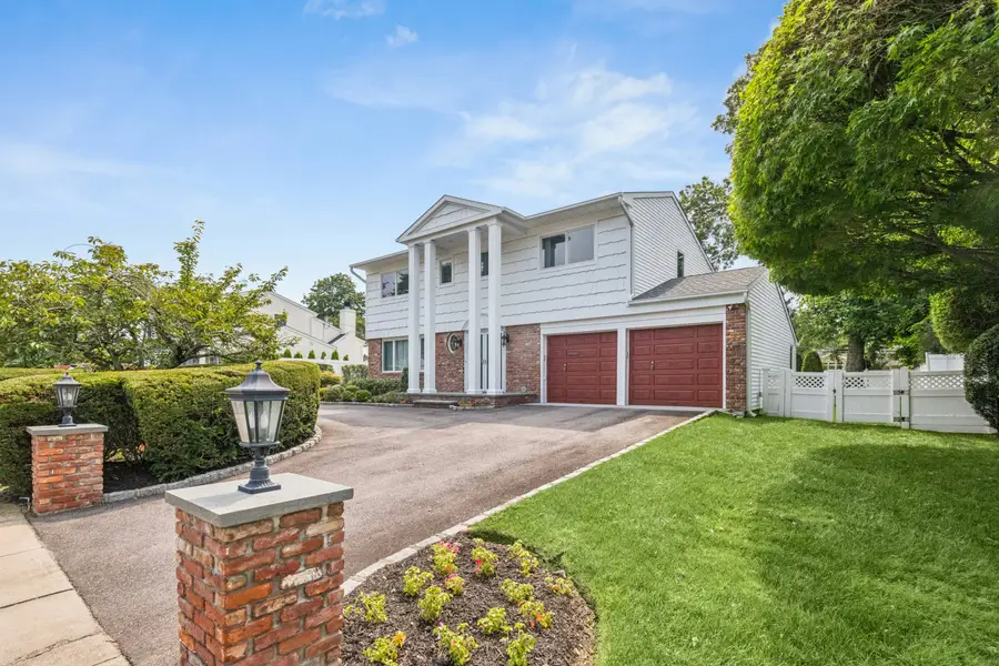 Address Withheld By Seller, Old Bethpage, NY 11804 - #3